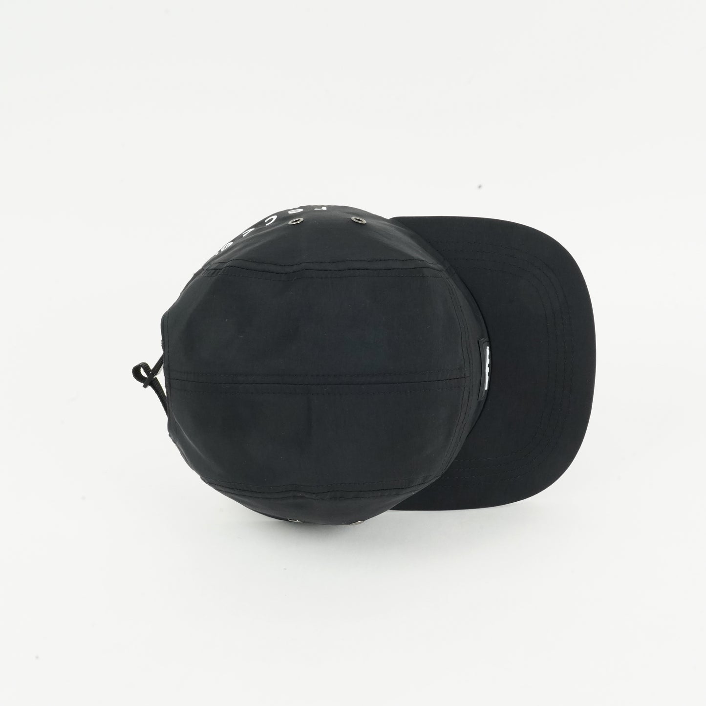 5-Panel Cap with Black Rubber Logo - Recce Clothing for Outdoor Enthusiasts