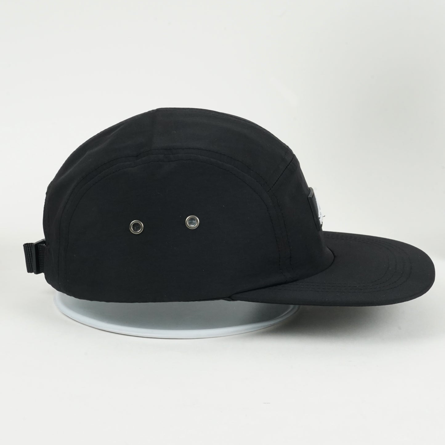 5-Panel Cap with Black Rubber Logo - Recce Clothing for Outdoor Enthusiasts