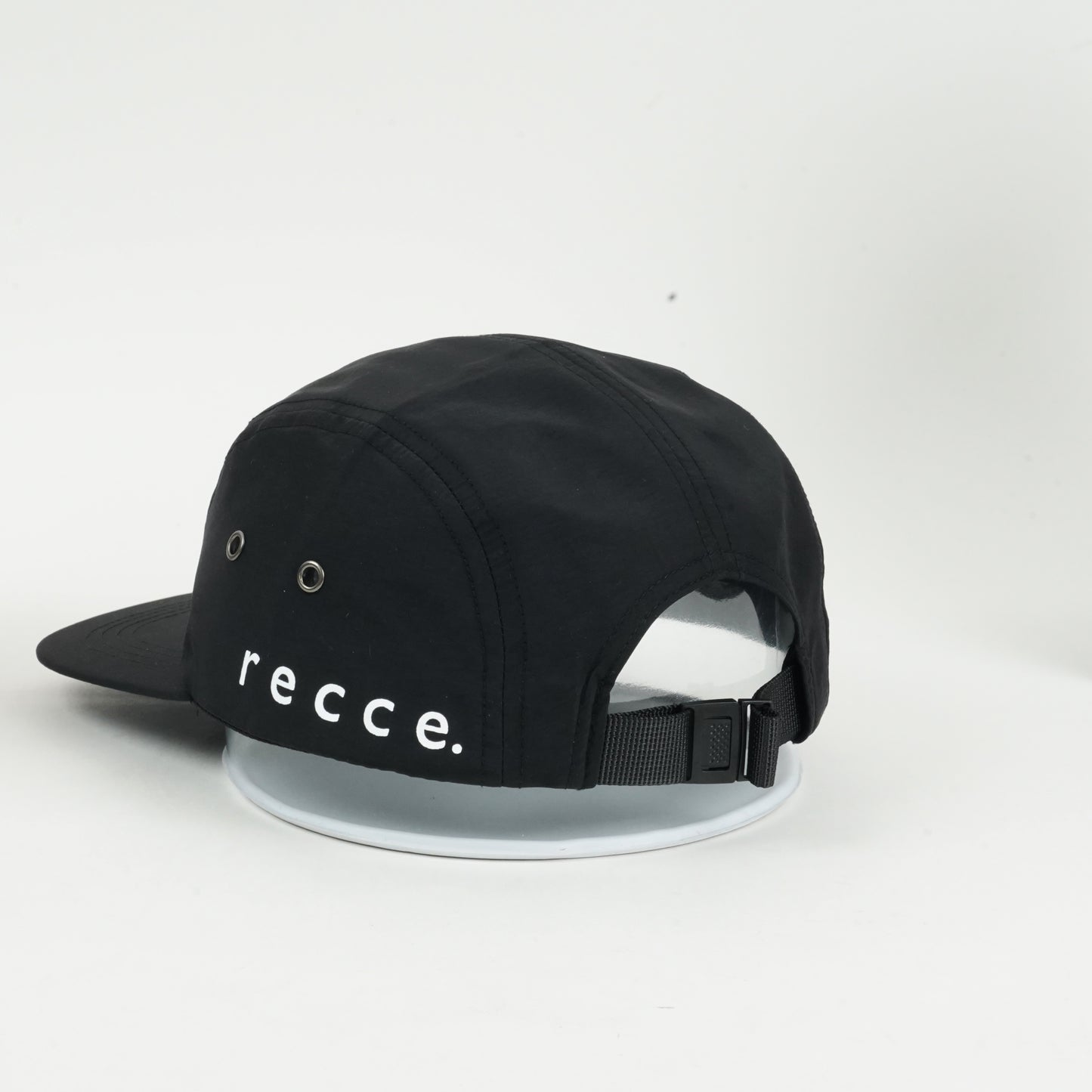 5-Panel Cap with Black Rubber Logo - Recce Clothing for Outdoor Enthusiasts